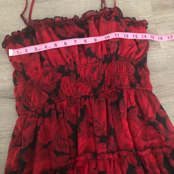 Trixi Dress - Picture 6 of 7